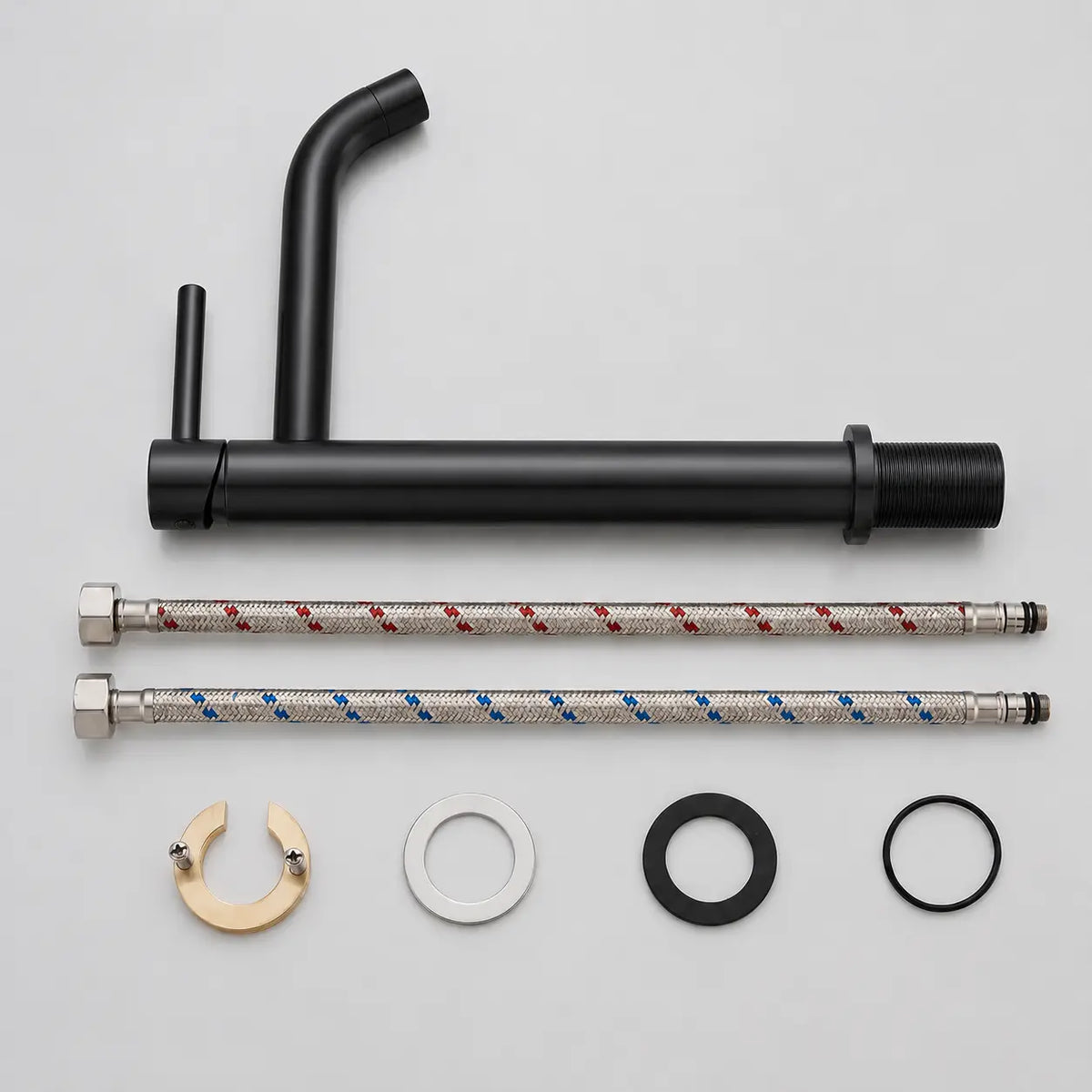 Kit de robinet mitigeur haut noir mat avec flexibles de raccordement et accessoires de montage pour installation de vasque.