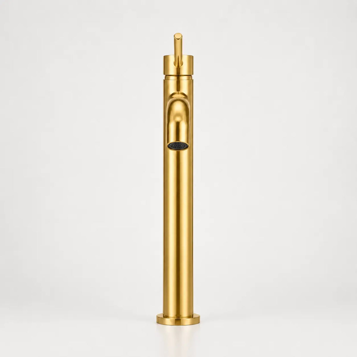 Robinet mitigeur haut pour vasque en or brossé, silhouette cylindrique épurée avec design contemporain élégant