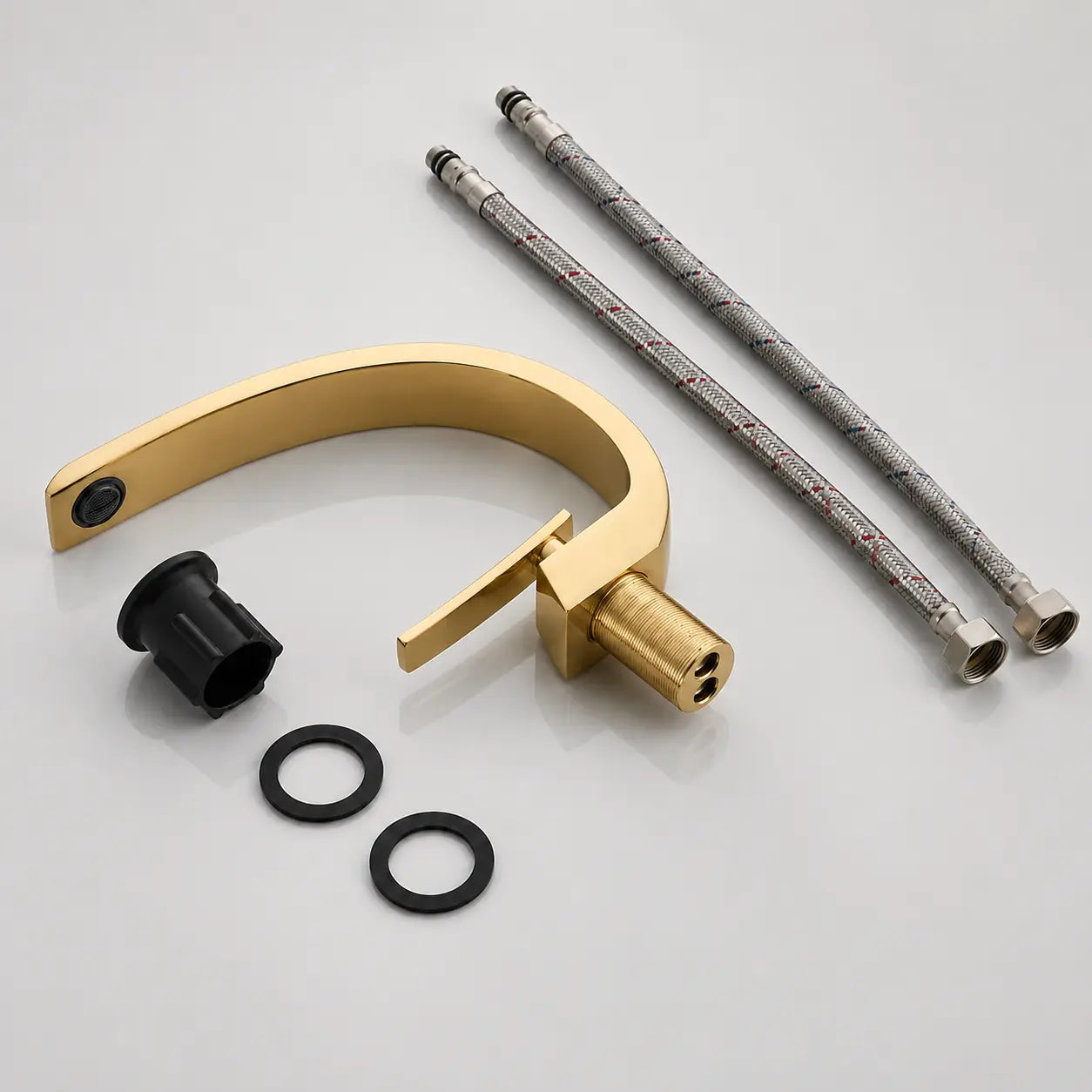  Kit de robinet de lavabo en or brossé avec flexibles de raccordement, joints et accessoires de montage inclus. Image